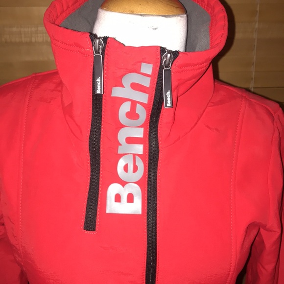Bench jacket red size medium - Picture 6 of 9